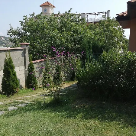 בית הארחה Miranis Houses ביאלה