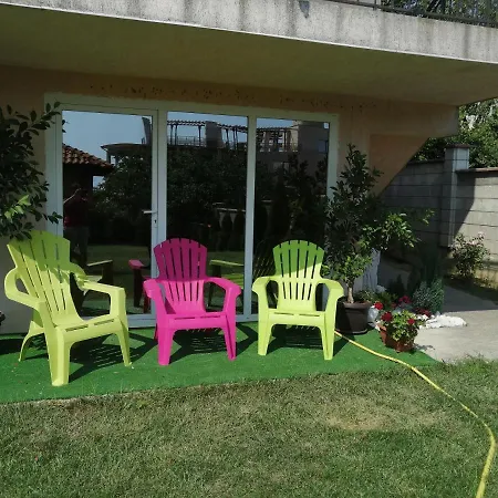 בית הארחה Miranis Houses ביאלה