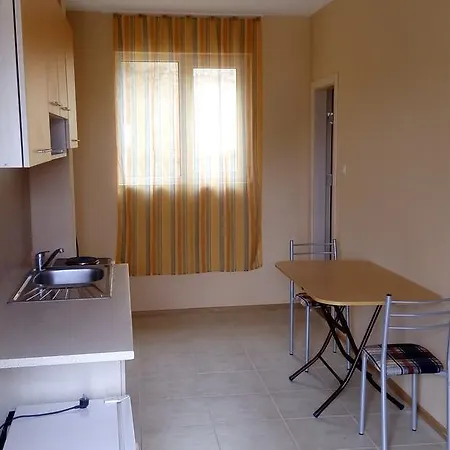 Miranis Houses * ביאלה