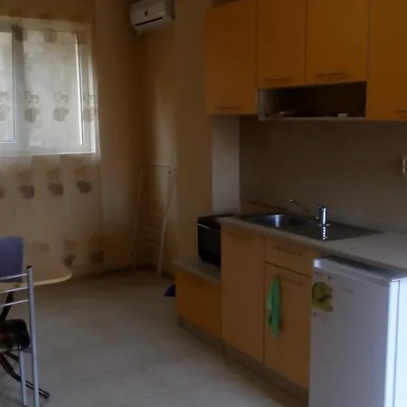 Miranis Houses