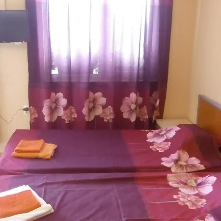 Miranis Houses
