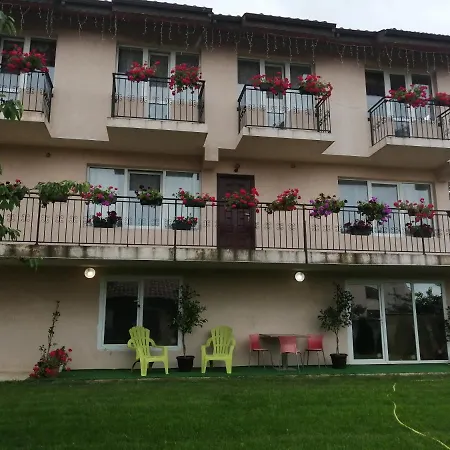 Guest house Miranis Houses