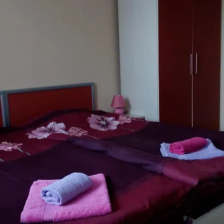 Miranis Houses Guest house